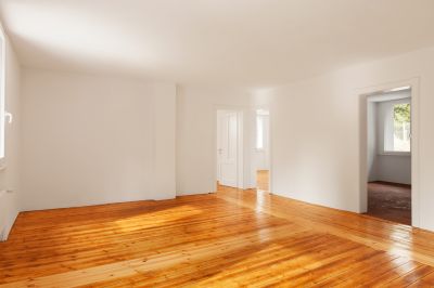 Oak Floor Varnishing in Olathe, KS